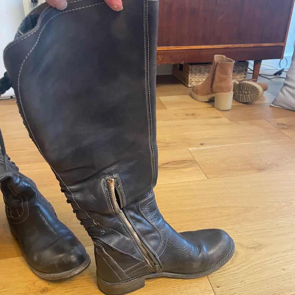 Bed Stu black Leather Heeled Boots
